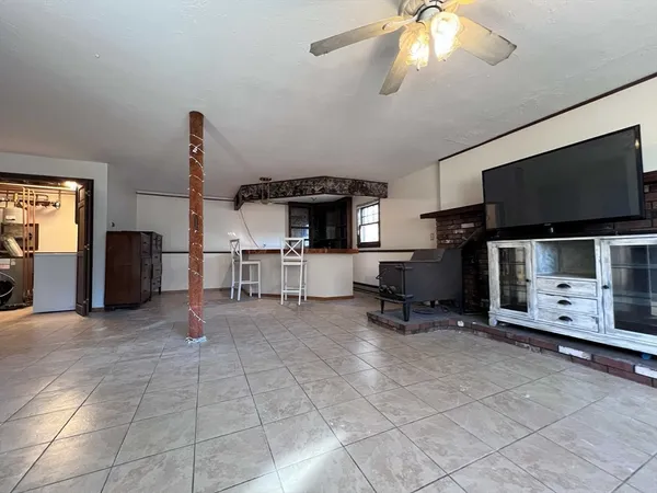 $3,500 | 23 Hospital Road, Templeton, MA 01436