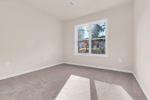 $3,200 | 2 Winslow Lane, Unit 201, North Grafton, MA 01536