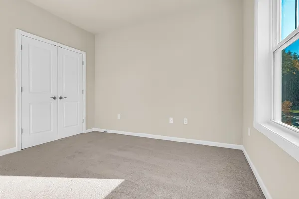 $3,200 | 2 Winslow Lane, Unit 201, North Grafton, MA 01536