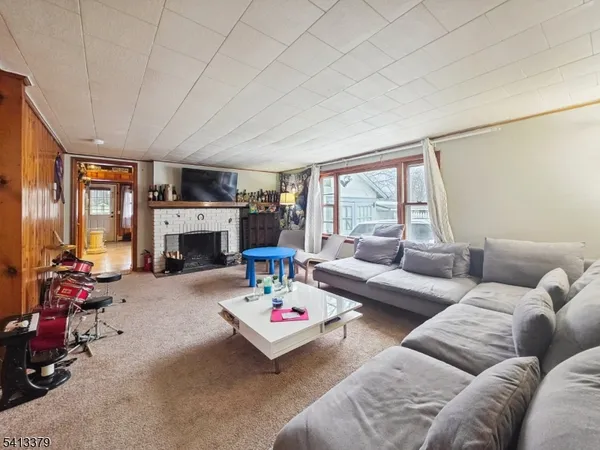 $400,000 | 14 High Street, Budd Lake, NJ 07828