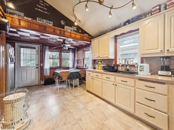 $400,000 | 14 High Street, Budd Lake, NJ 07828