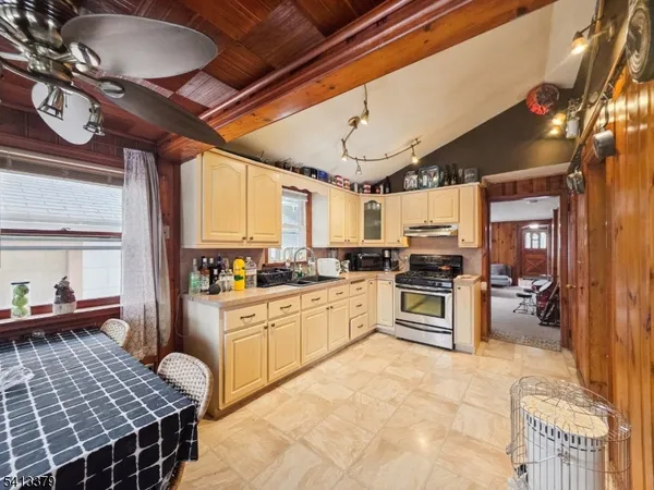 $400,000 | 14 High Street, Budd Lake, NJ 07828