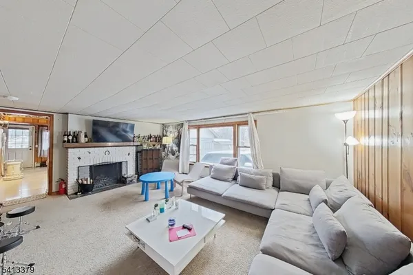 $400,000 | 14 High Street, Budd Lake, NJ 07828