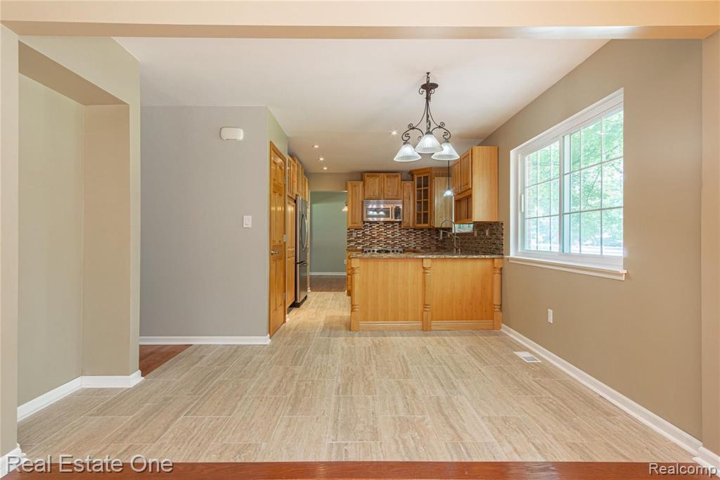 32601 West 13 Mile Road Farmington Hills, MI 48334 - Photo 22 of 53