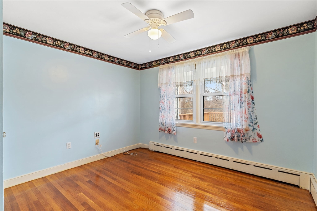 21 Trinity Avenue Worcester, MA 01605 - Photo 27 of 38