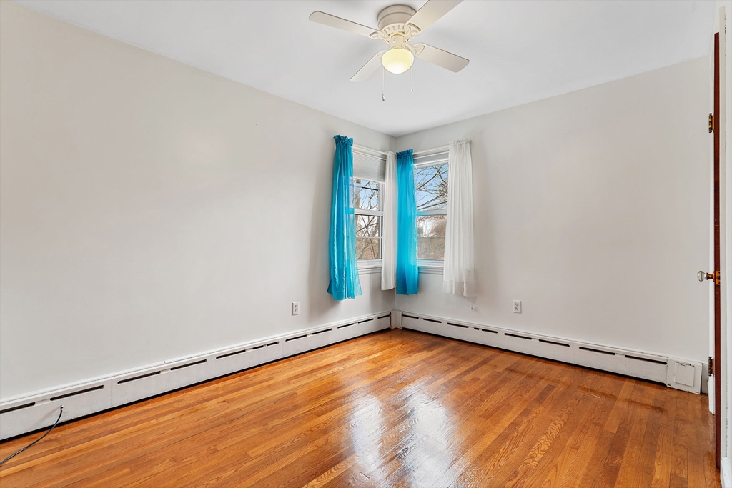 21 Trinity Avenue Worcester, MA 01605 - Photo 30 of 38