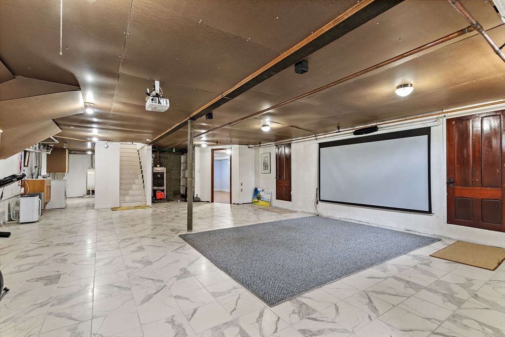 21 Trinity Avenue Worcester, MA 01605 - Photo 36 of 38