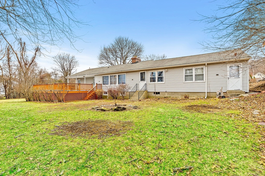 21 Trinity Avenue Worcester, MA 01605 - Photo 8 of 38