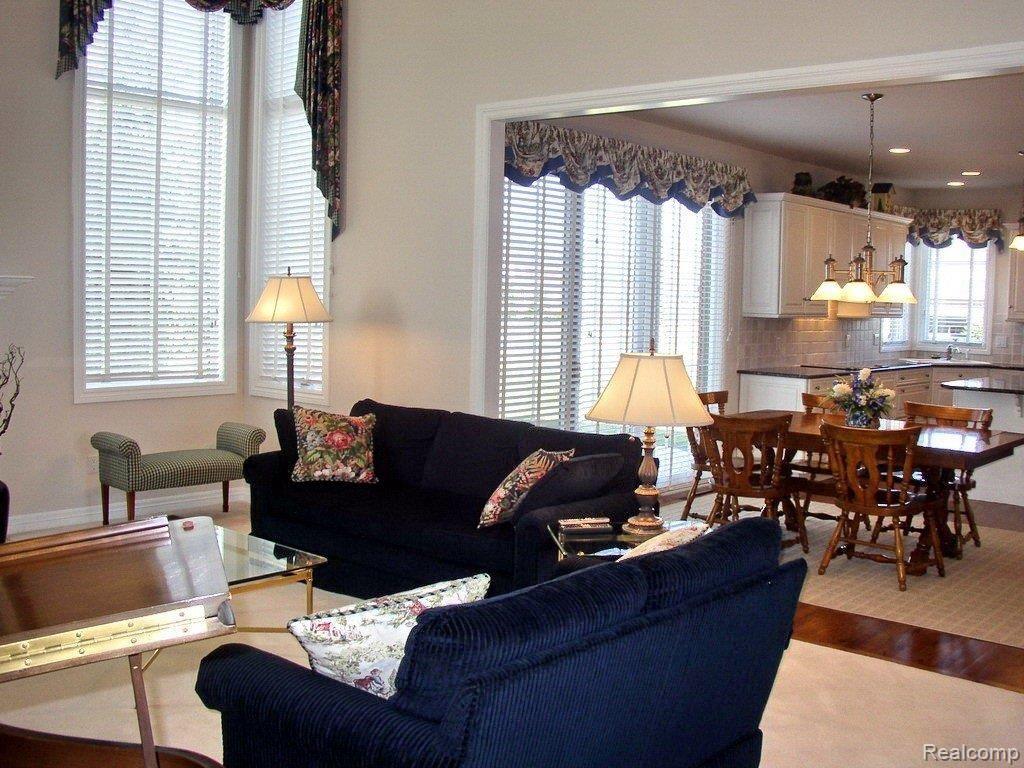 4706 Goodison Pl Drive Rochester, MI 48306 - Photo 5 of 13 Great Room - Breakfast Room