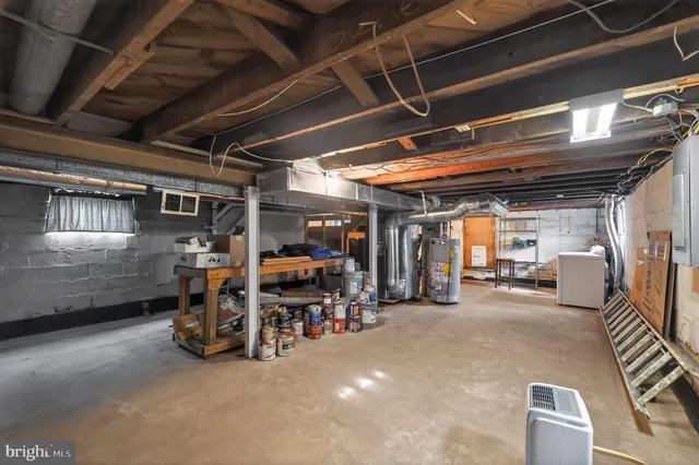 $974,500 | 2403 Burke Avenue, Alexandria, VA 22301