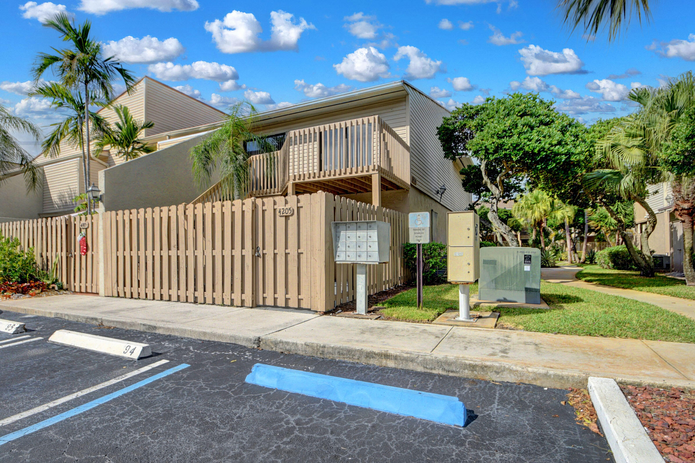 614 Executive Center Dr Unit 205  