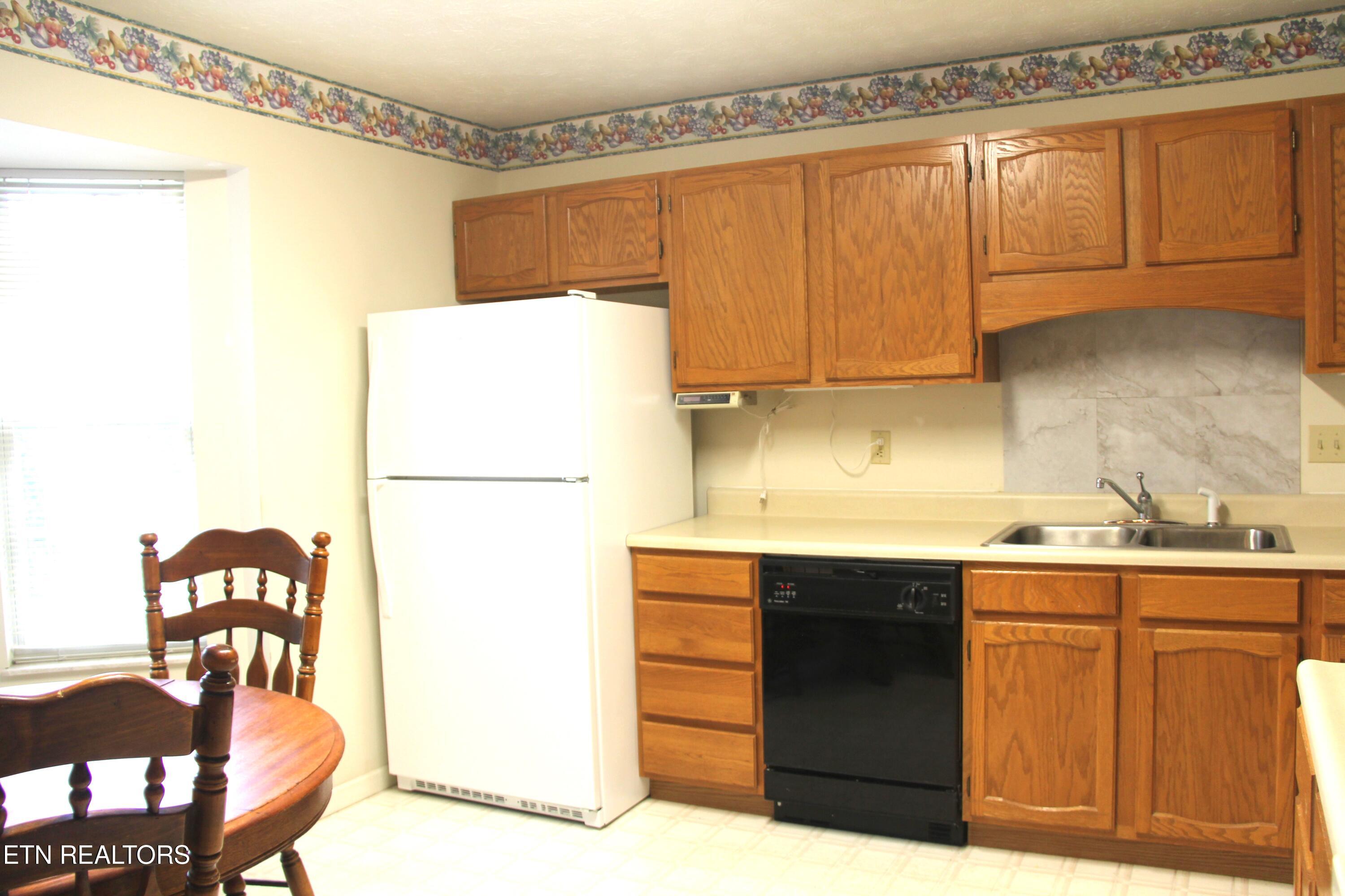 413 Herringbone Court Powell, TN 37849 - Photo 10 of 35 Kitchen