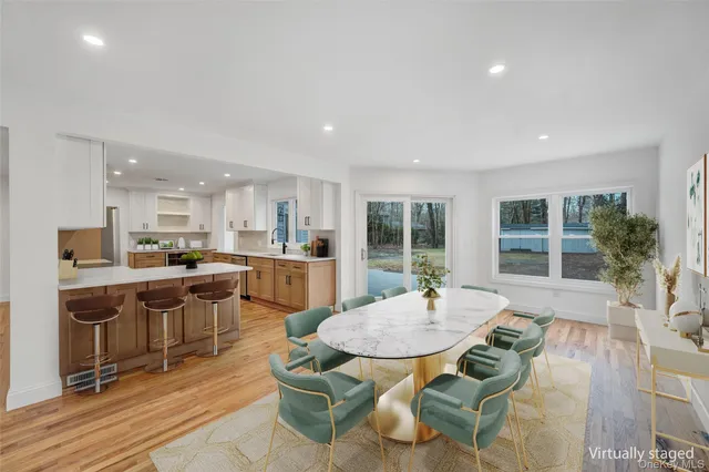 $800,000 | 32 Valentine Road, Shoreham, NY 11786