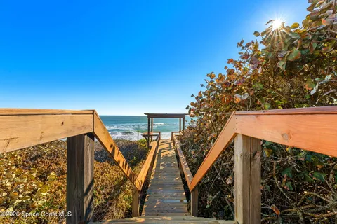 $2,899,999 | 9085 South Hwy A1A, Melbourne Beach, FL 32951