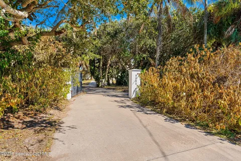 $2,899,999 | 9085 South Hwy A1A, Melbourne Beach, FL 32951