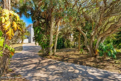 $2,899,999 | 9085 South Hwy A1A, Melbourne Beach, FL 32951