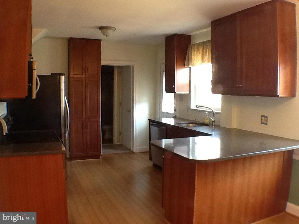 9501 Warren Street Silver Spring, MD 20910 - Photo 8 of 30 Kitchen
