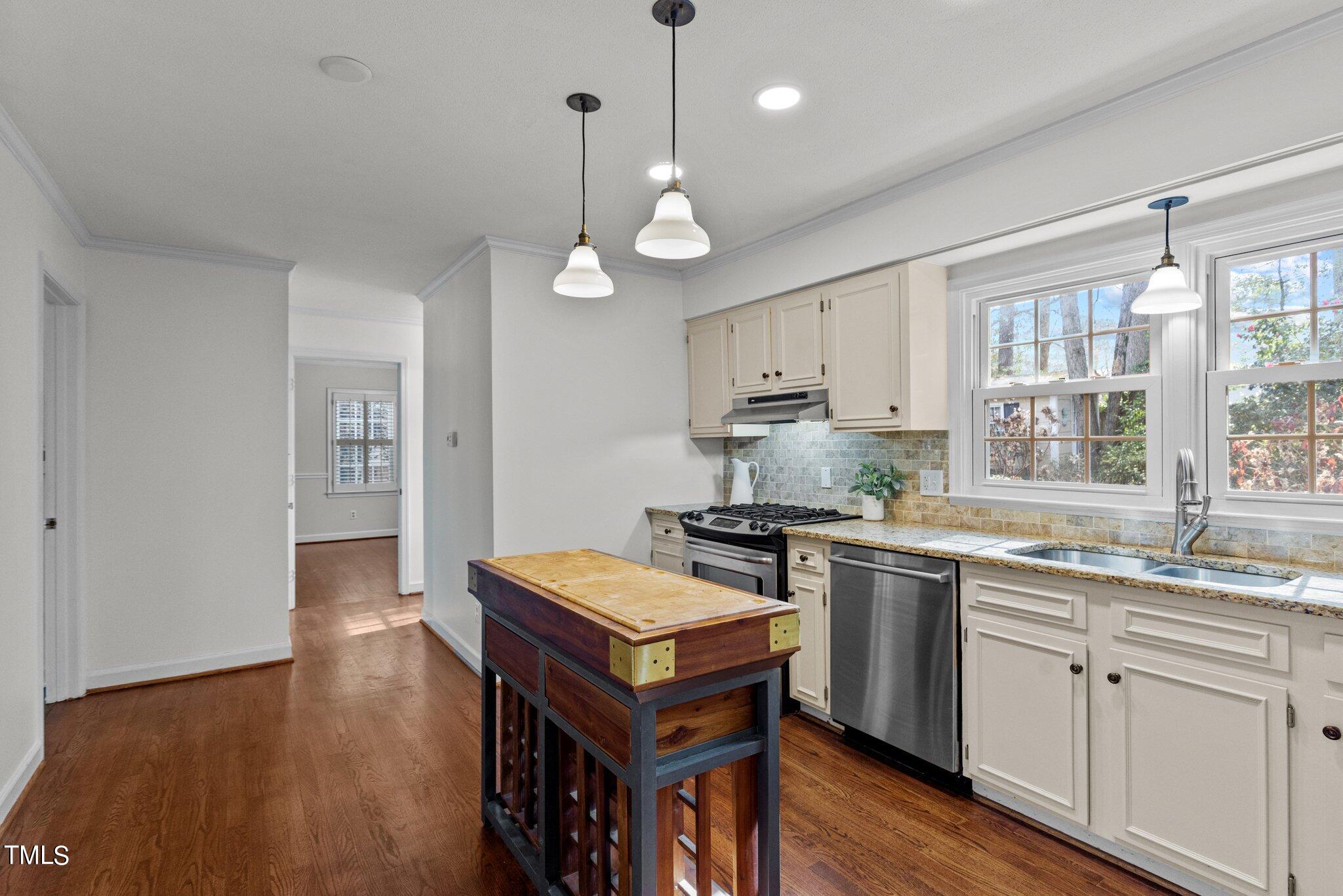 1324 Ravenhurst Drive Raleigh, NC 27615 - Photo 13 of 65 11-web-or-mls-8Y3A9018