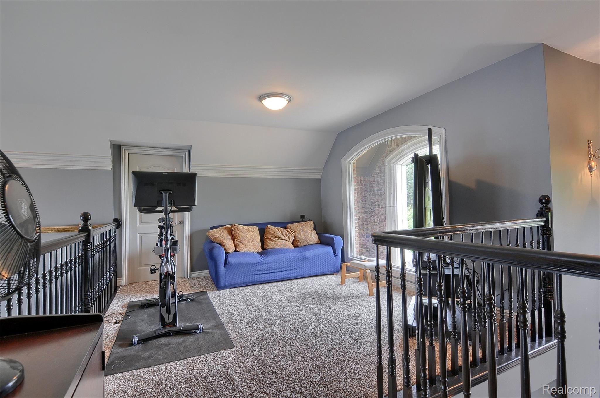 8311 Waumegah Road Clarkston, MI 48348 - Photo 30 of 61 32-Loft.jpg