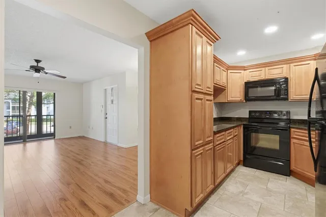 $150,000 | 1243 Pine Ridge Circle West, Unit D2, Tarpon Springs, FL 34688