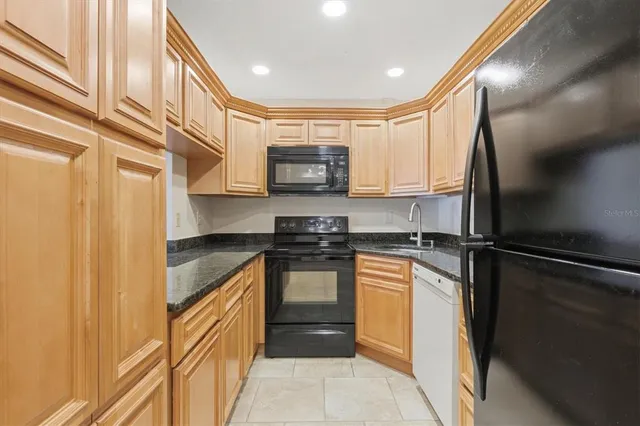 $150,000 | 1243 Pine Ridge Circle West, Unit D2, Tarpon Springs, FL 34688