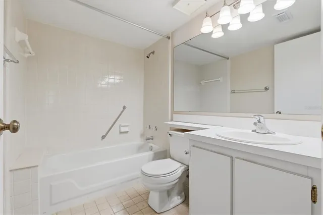 $150,000 | 1243 Pine Ridge Circle West, Unit D2, Tarpon Springs, FL 34688