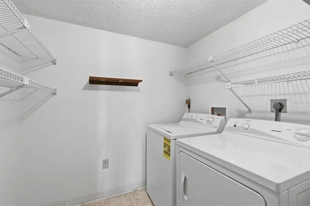 $150,000 | 1243 Pine Ridge Circle West, Unit D2, Tarpon Springs, FL 34688