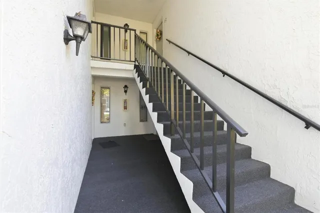 $150,000 | 1243 Pine Ridge Circle West, Unit D2, Tarpon Springs, FL 34688