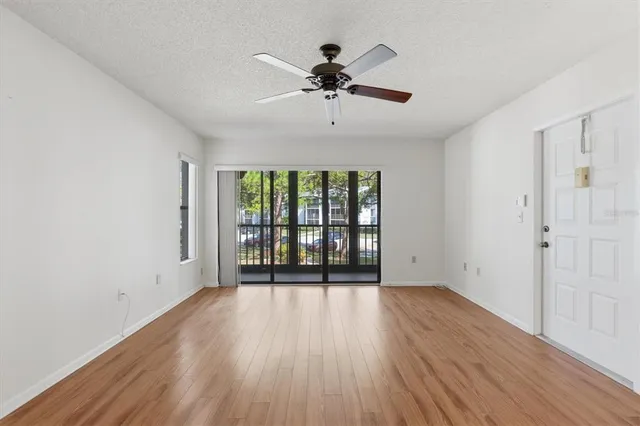 $150,000 | 1243 Pine Ridge Circle West, Unit D2, Tarpon Springs, FL 34688