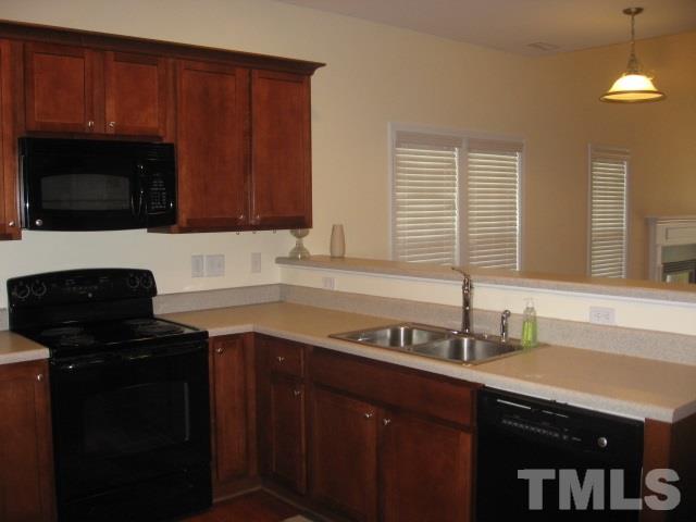 2544 Spring Oaks Way Raleigh, NC 27614 - Photo 3 of 18 Gallery Image 3