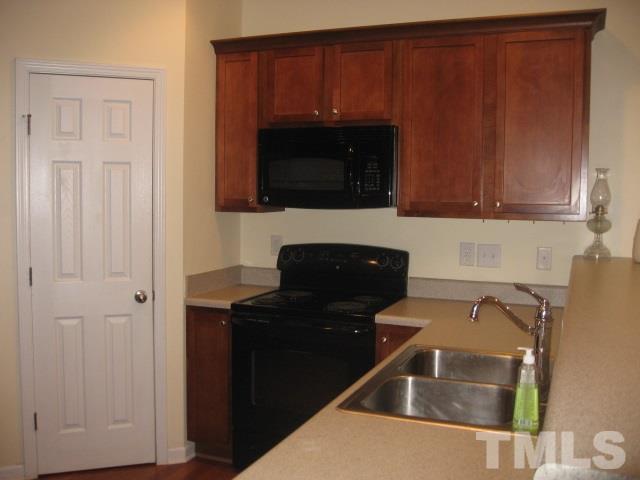2544 Spring Oaks Way Raleigh, NC 27614 - Photo 5 of 18 Gallery Image 5