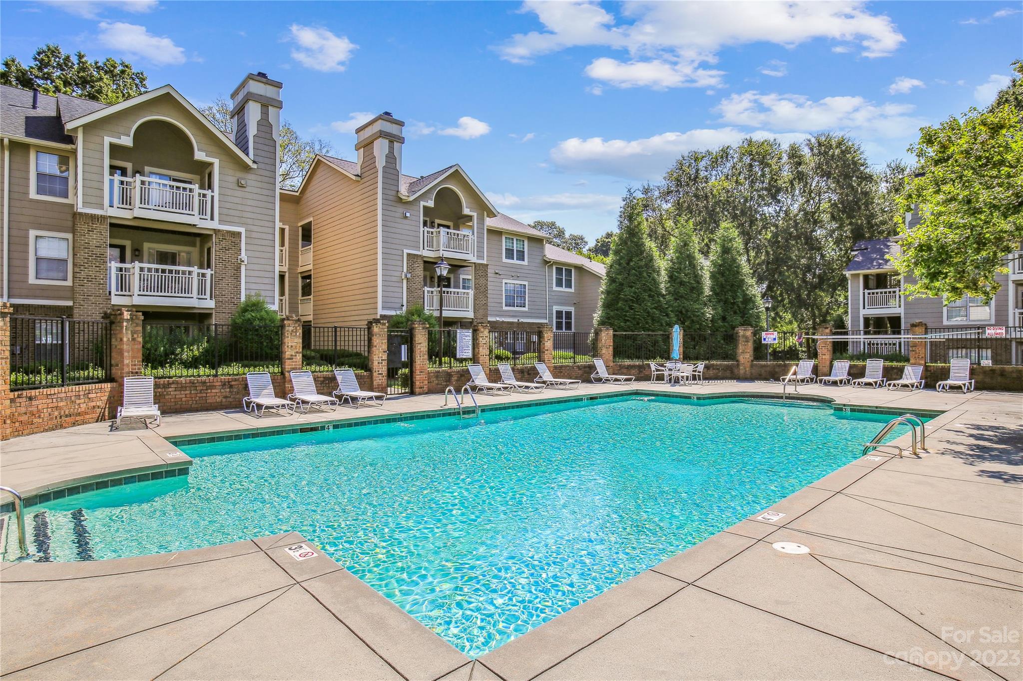 5007 Sharon Road, Unit E Charlotte, NC 28210 - Photo 30 of 30 a front view of building with yard