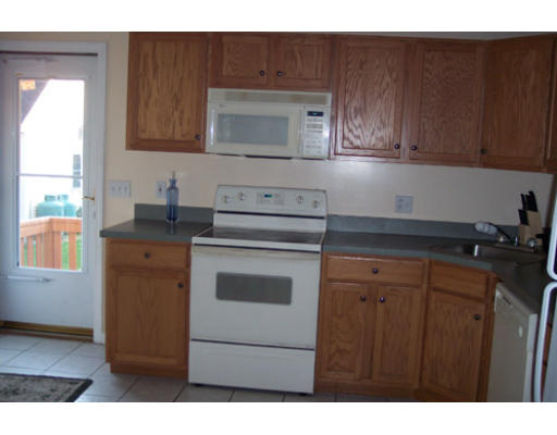 53 Nevins Road Methuen, MA 01844 - Photo 3 of 10 Gallery Image 3