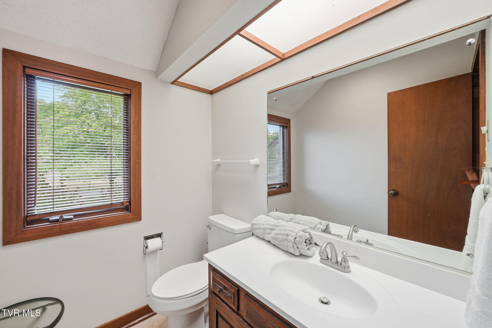 138 Columbine Road Kingsport, TN 37660 - Photo 25 of 50 20-web-or-mls-021_DSC03275