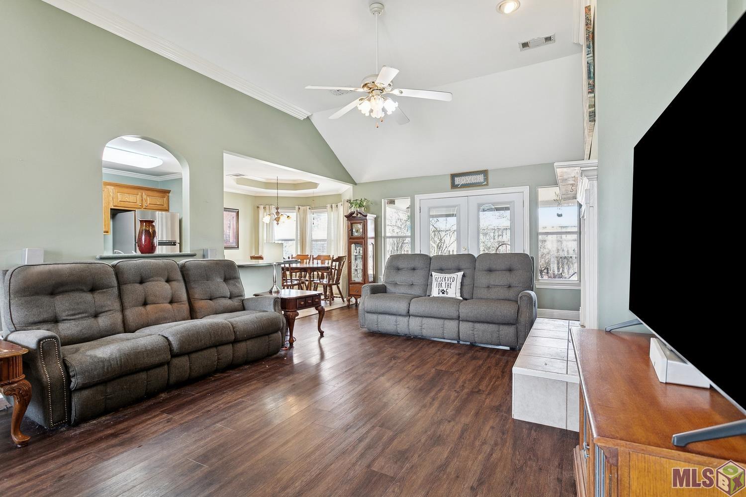 44065 Nicholas Circle Hammond, LA 70403 - Photo 3 of 20