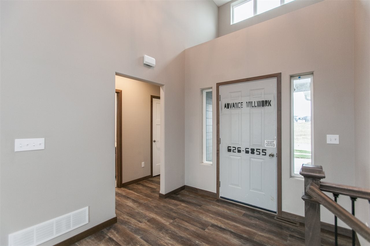 670 Thunder Gulch Road Iowa City, IA 52240 - Photo 4 of 46 Gallery Image 4