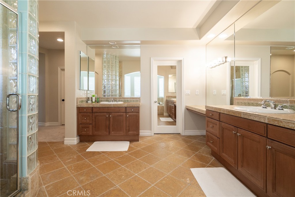 6193 Barons Way Oak Park, CA 91377 - Photo 32 of 58