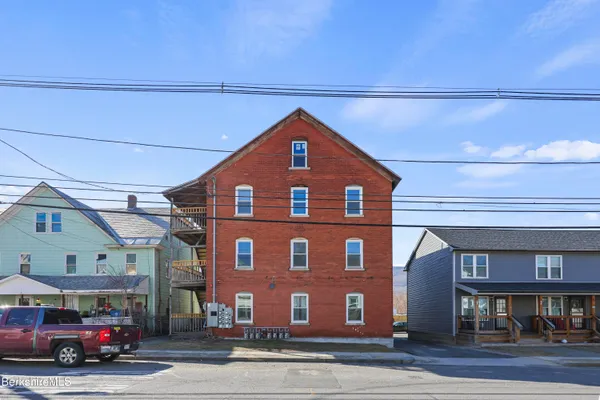 $1,600,000 | 16-18 North Summer Street, Adams, MA 01220