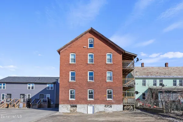 $1,600,000 | 16-18 North Summer Street, Adams, MA 01220