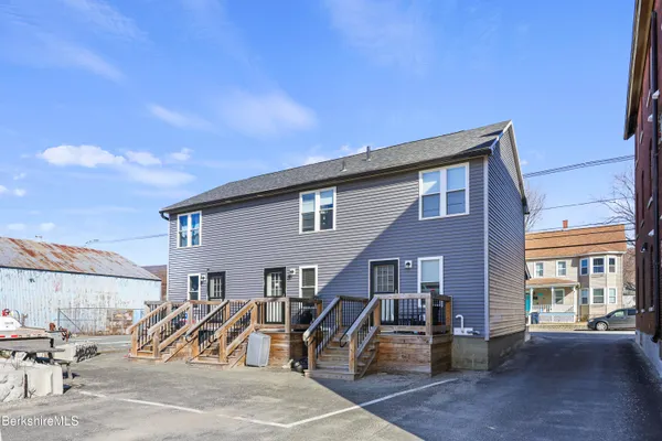 $1,600,000 | 16-18 North Summer Street, Adams, MA 01220