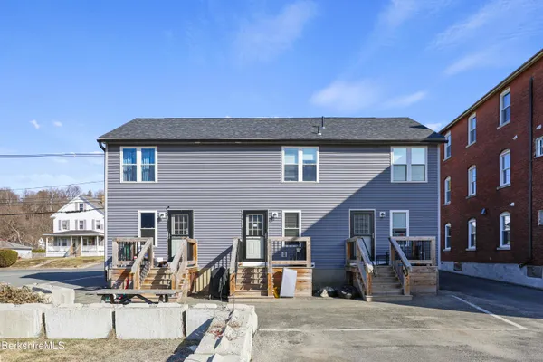 $1,600,000 | 16-18 North Summer Street, Adams, MA 01220