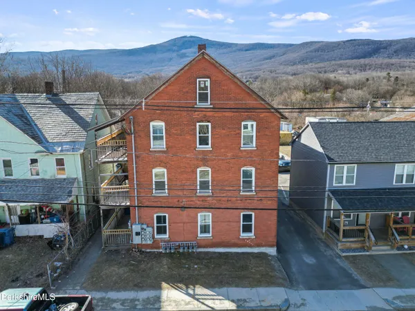$1,600,000 | 16-18 North Summer Street, Adams, MA 01220