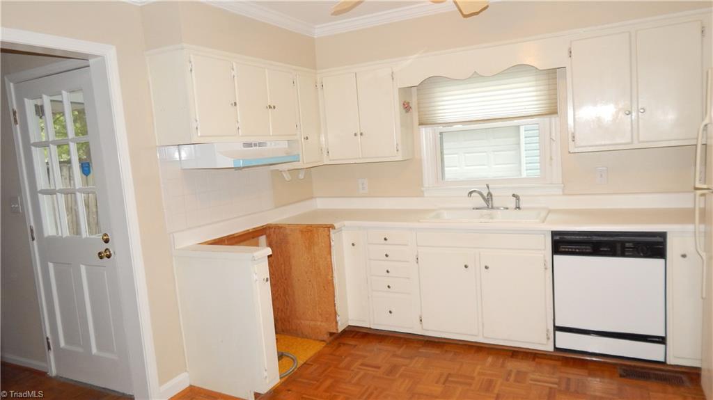 3516 Normandy Road Greensboro, NC 27408 - Photo 6 of 17 Gallery Image 6