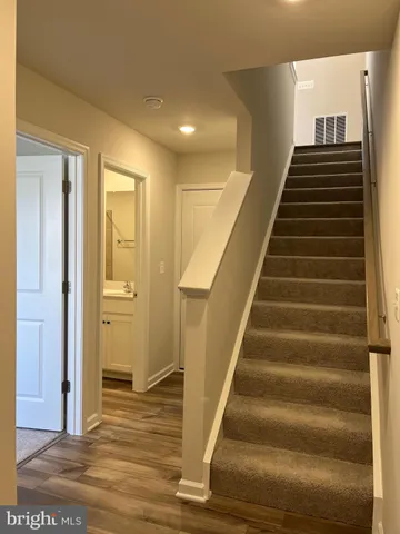 $1,950 | 306 Watercourse Drive, Ranson, WV 25438