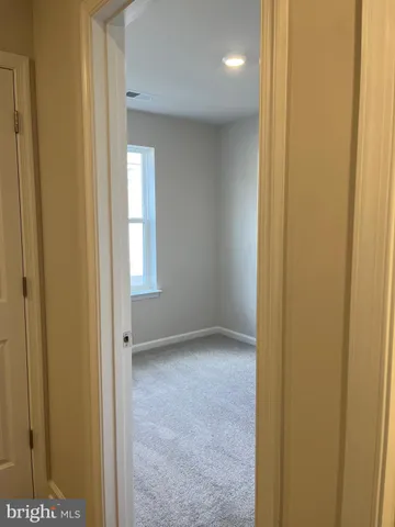 $1,950 | 306 Watercourse Drive, Ranson, WV 25438