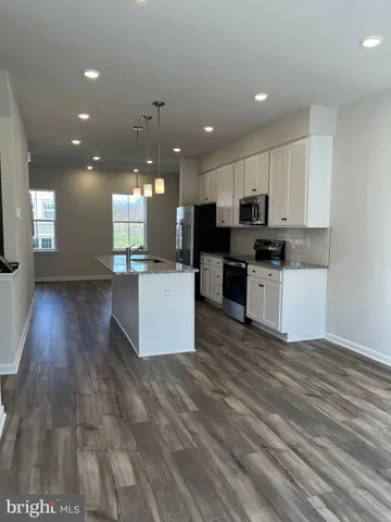 $1,950 | 306 Watercourse Drive, Ranson, WV 25438