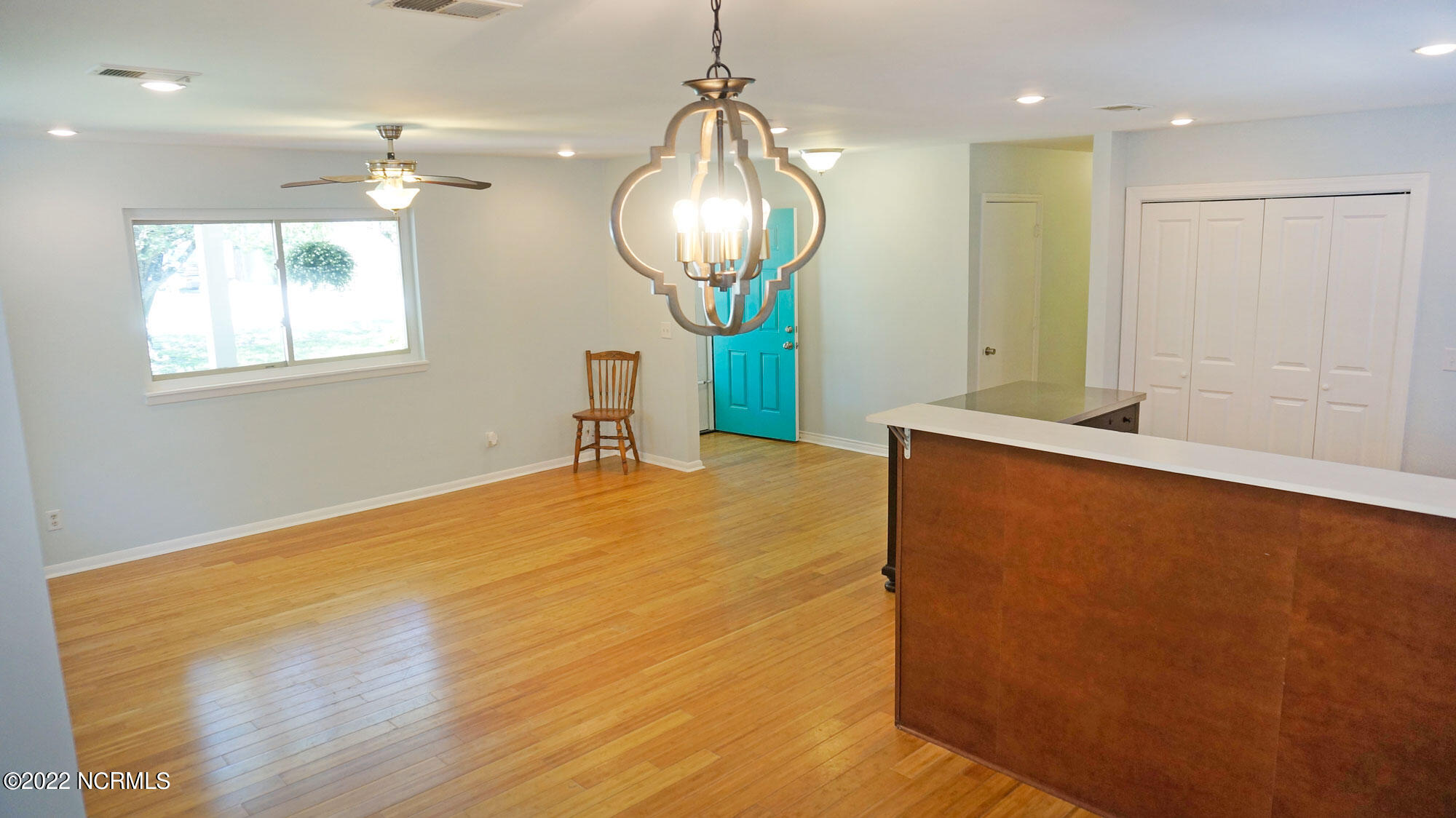 330 Spartan Road Wilmington, NC 28405 - Photo 11 of 32 Inside 7