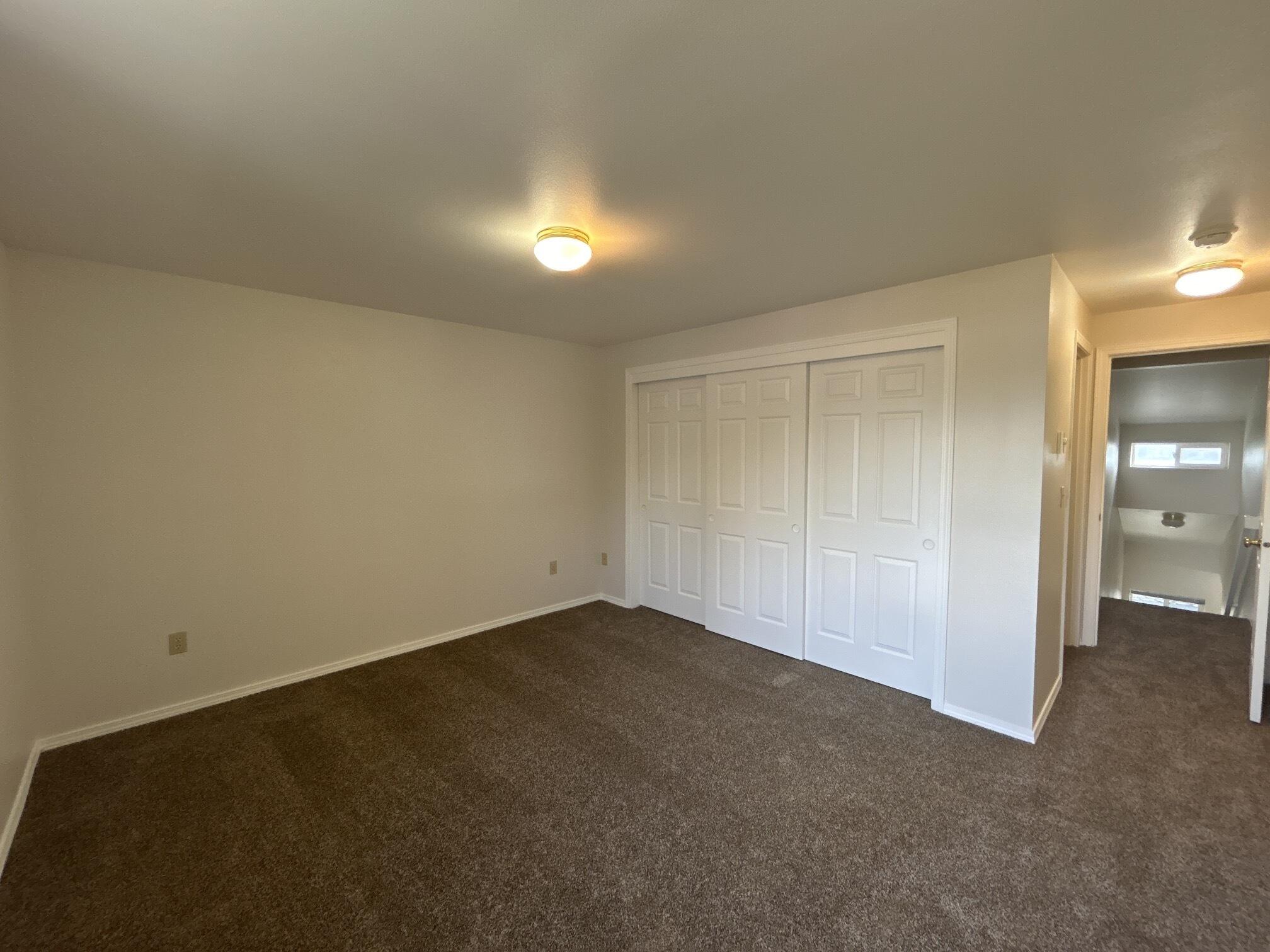 2211 Southwest Quartz Avenue Redmond, OR 97756 - Photo 6 of 26