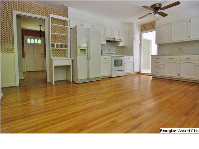 5816 N Road Pinson, AL 35126 - Photo 8 of 32