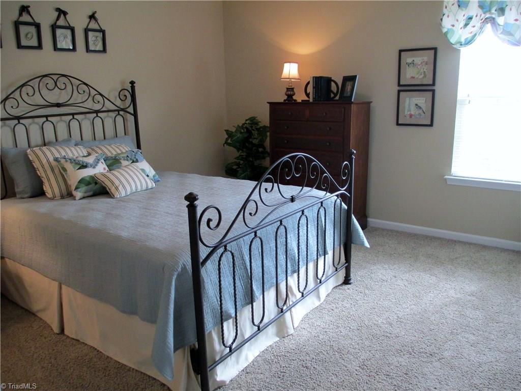 3239 Grandview Club Road Pfafftown, NC 27040 - Photo 2 of 15 Gallery Image 2